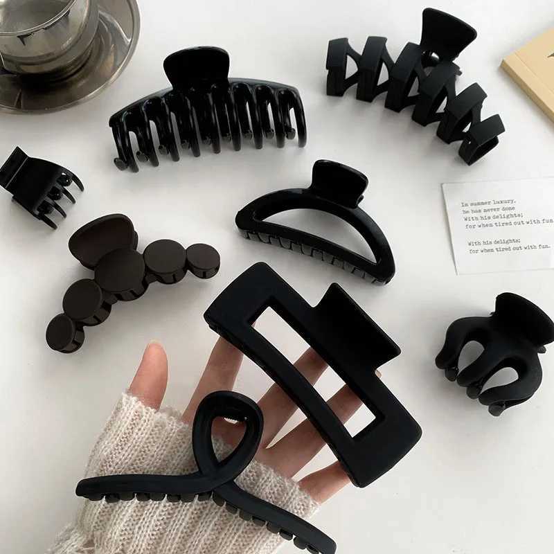 Women Elegant Black Geometric Plastic Hair Claw Lady Sweet Long Hair Holder Toothed Hair Clips Hairpins Fashion Hair AccessoriesX240912