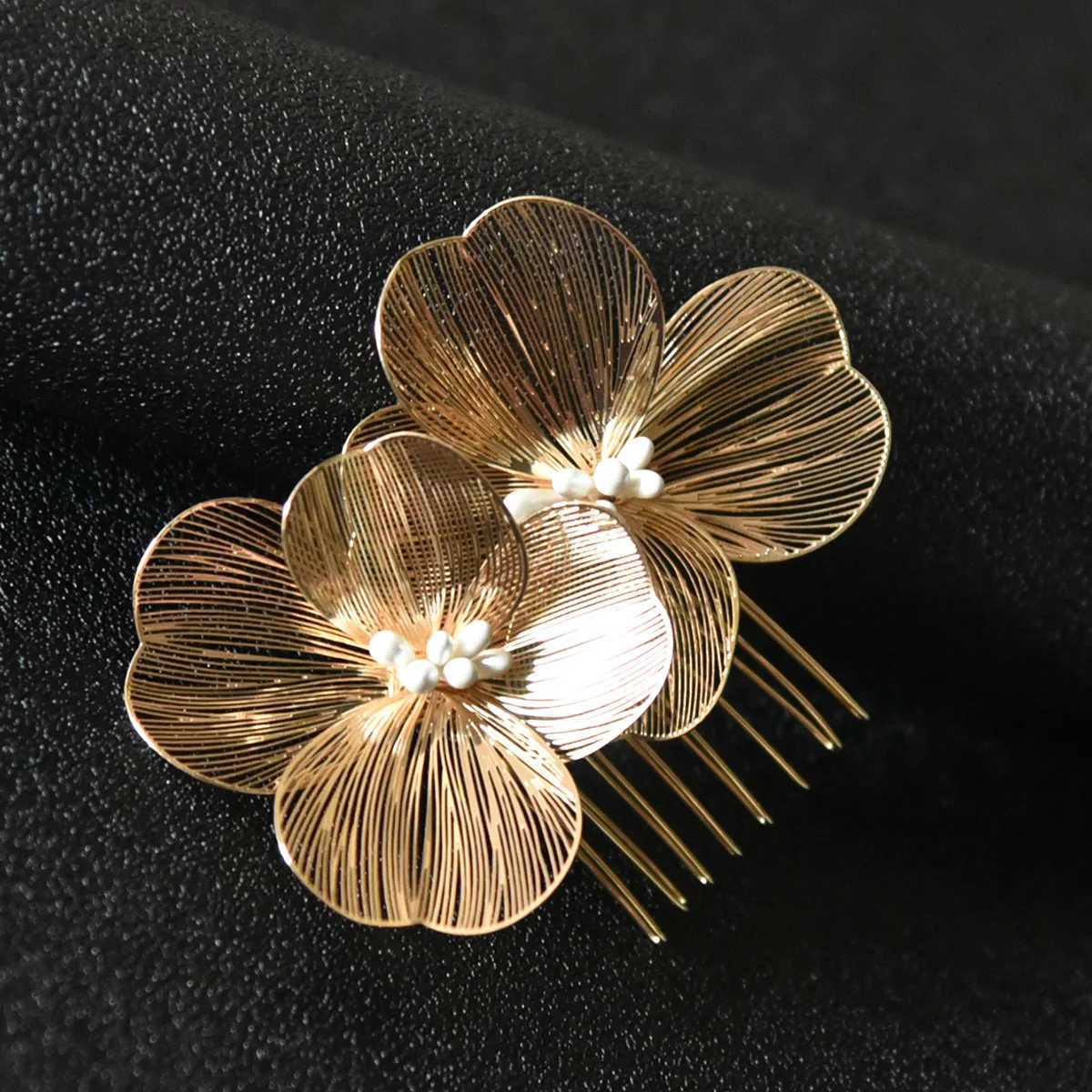 Fashion Bride Wedding Hair Combs Alloy Flower Women Hairpin Clips Birthday Party Headpiece Bridesmaid Hairwear JewelryX240913