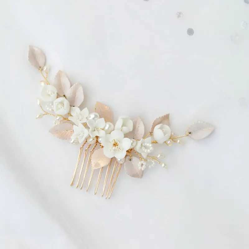 Romantic Gold Silver Color Leaf Bridal Hair Comb Delicate Ceramic Flowers Headpiece Natural Pearl Women Wedding AccessoriesX240913