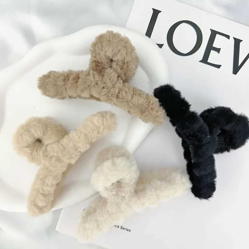 plush claw for women elegant acrylic clips fake hair clip crab clip for girls hair accessoriesX240912