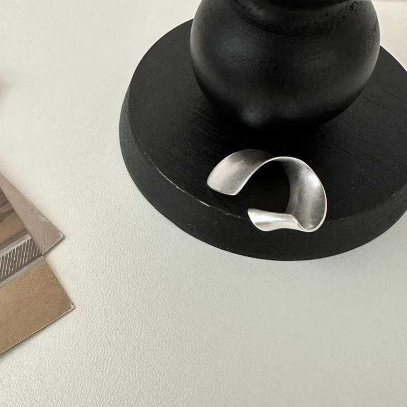S925 Sterling Silver Niche Design Matte Ear Clip Korean Bloggers Main Minimalist Earrings and Ear AccessoriesX240913