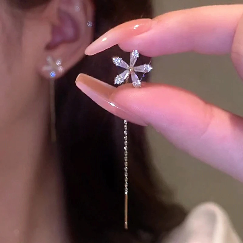S925 Silver Needle Microinlaid Zircon Flower Ear Line Exquisite Light High Quality Drop Earring Star Jewelry Gifts 240906