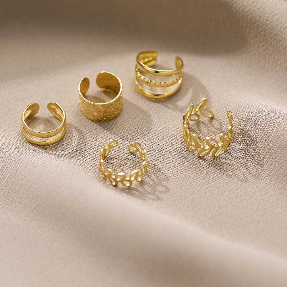 Vintage Gold-Plated Clip Earrings for Men and Women Creative and Simple C-Shaped Ear Clip Set Fashionable Trend Jewelry GiftX240913