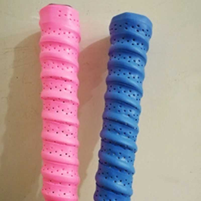 1pc Breathable and non-slip badminton racket sweatband Perforated tennis racket handle leather Fishing rod wrapping tape Y240912
