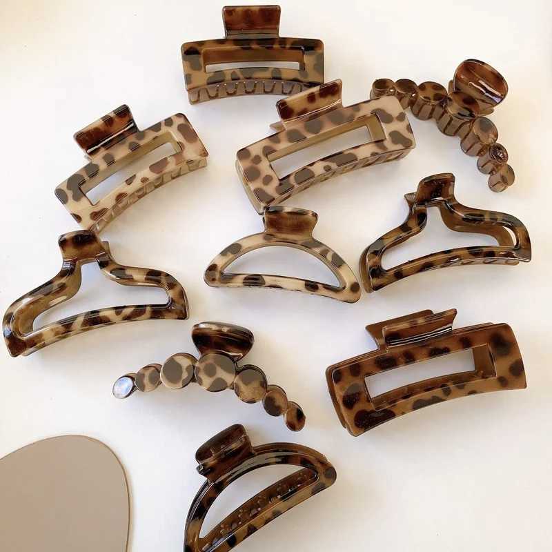 Fashion Hair Clips for Girls Plastic Leopard Claw Clip Elegant Geometry Shape Women Hair Clips Hair Accessories New Hair ClawX240912