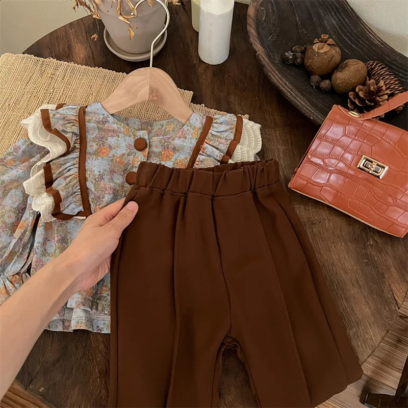 Fashion Kids Clothes Babay Girls Cute Floral Shirt Bell Bottoms Vintage Suit French Style Toddler Girl 2 Piece Sets Outfits 240902