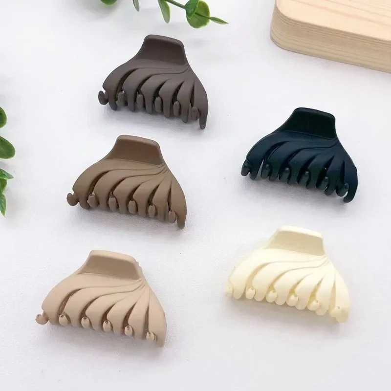 Multi-style Hot Sale New Frosted Small Geometry Solid Color Clip Hairpin Hair Claw Barrettes for Women Girl Accessories HeadwearX2409