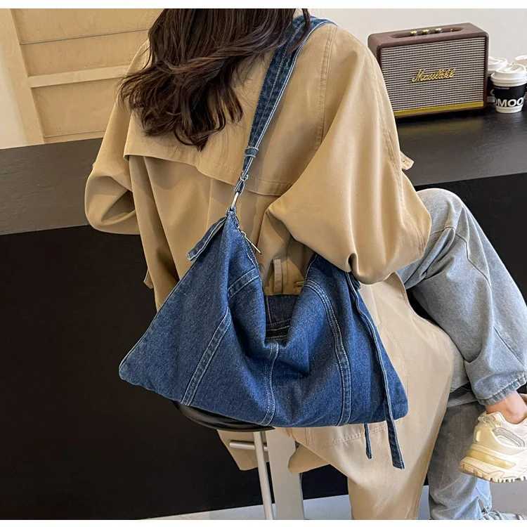 Denim Messenger Bag for Women Fashion Shoulder Bags Chic Hobo Casual Crossbody Outdoor Travel Tote Women s 2024 240913