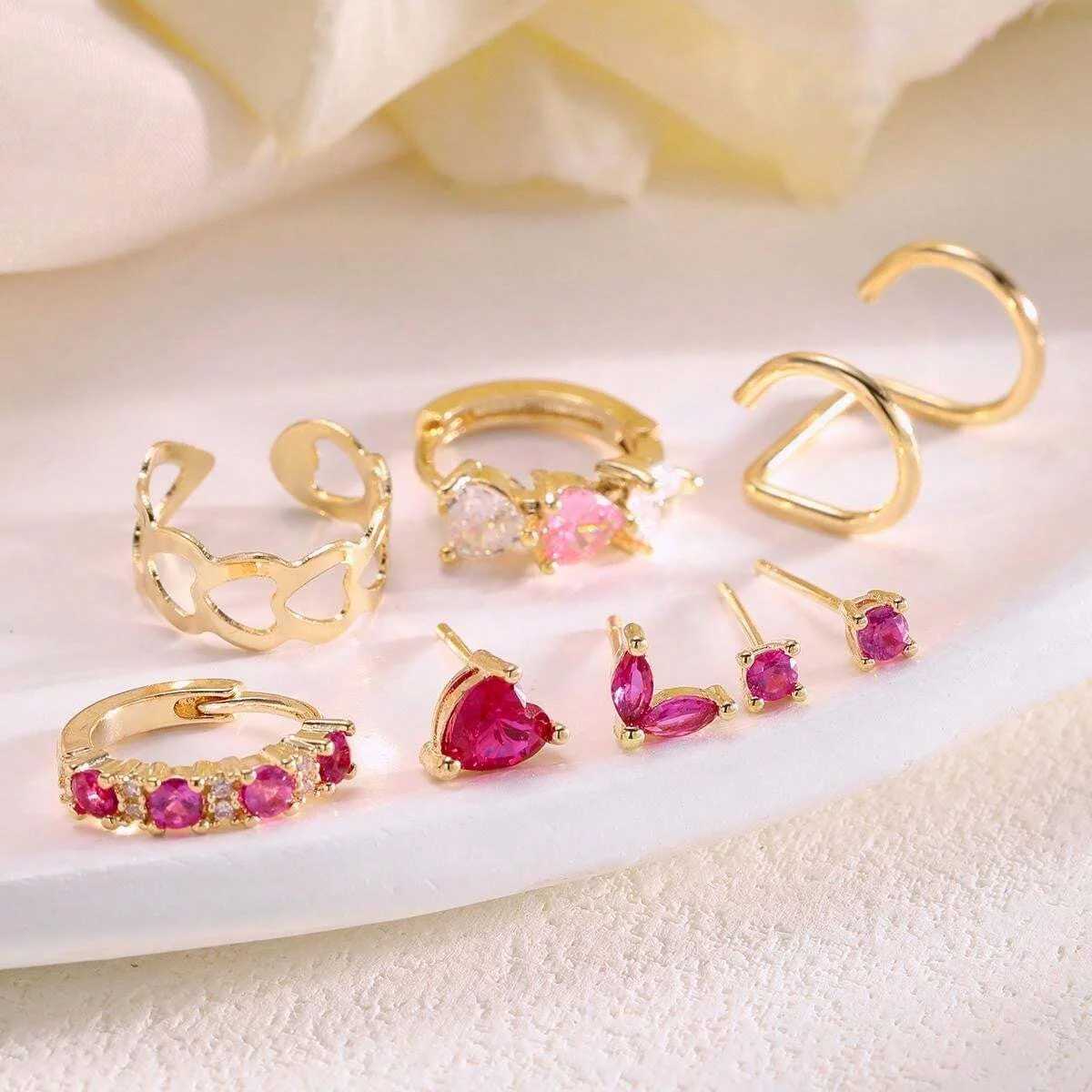 Gold Color Simple Heart Zircon Ear Cuff Clip on Earring for Women No Pierced C Shape Pink Crystal Earcuff Ear Wrap Clips JewelryX240913