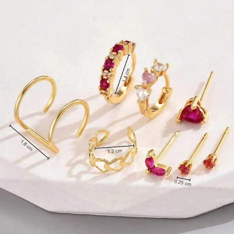 Gold Color Simple Heart Zircon Ear Cuff Clip on Earring for Women No Pierced C Shape Pink Crystal Earcuff Ear Wrap Clips JewelryX240913