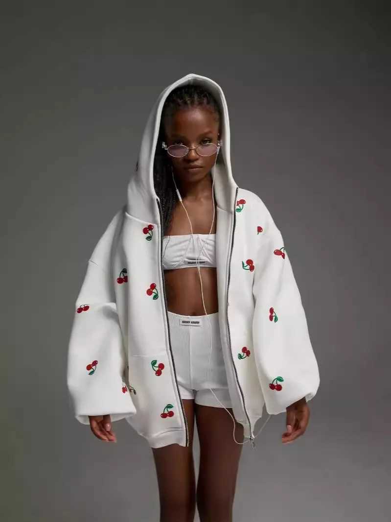 Autumn Women Sweatshirt White Cherry Print Hooded Cardigan Loose Hoodies With Pocket Zipper Outerwear Females Jacket Tops M240912