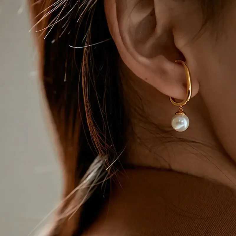 Pearl Pendant Ear Cuff Clip Earings Non-Piercing Bone Ear Ring Without Puncture Minimalist Asymmetric Earrings for Women JewelryX240913