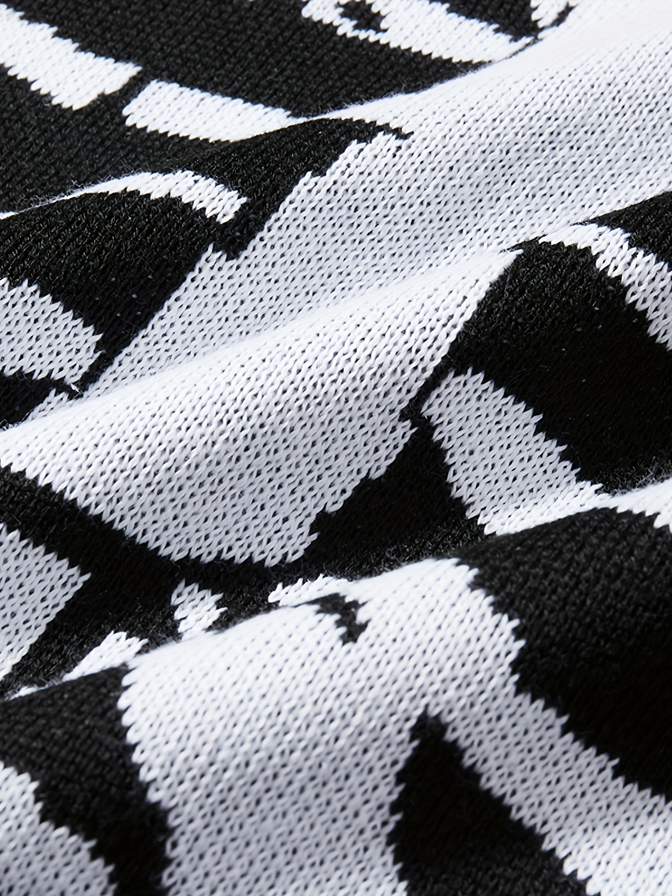 Men's Trendy Skull Print Hoodie - Soft, Cozy Streetwear with Relaxed Fit & Long Sleeves for Fall/Winter | Halloween & Hip-Hop Inspired