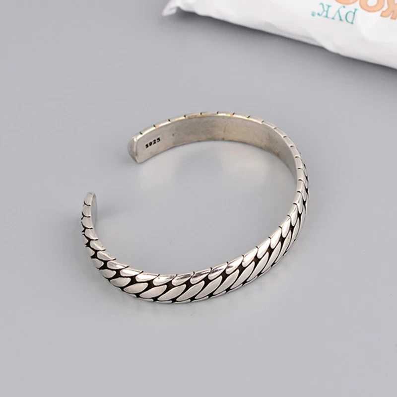 Retro Geometric Oval Pattern Personalized Womens Mens Open Bracelet Cuff Jewelry Casual Sports Party GiftX240913
