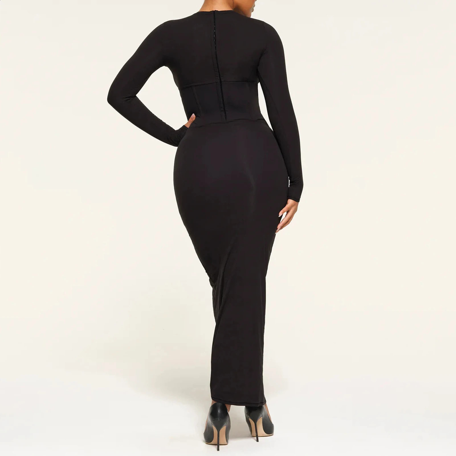 Womens long sleeved dress solid color crew collar slim fit black Maxi sexy girl simple vacation set 240913