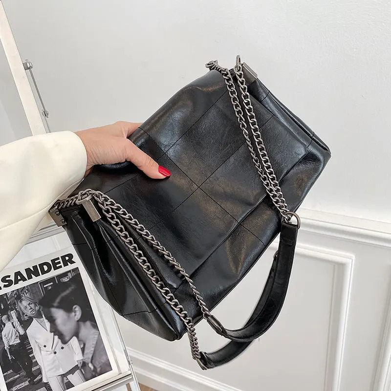 Fashion womens commuting bag PU leather cross body bag chain shoulder bag womens large capacity handbag 240912