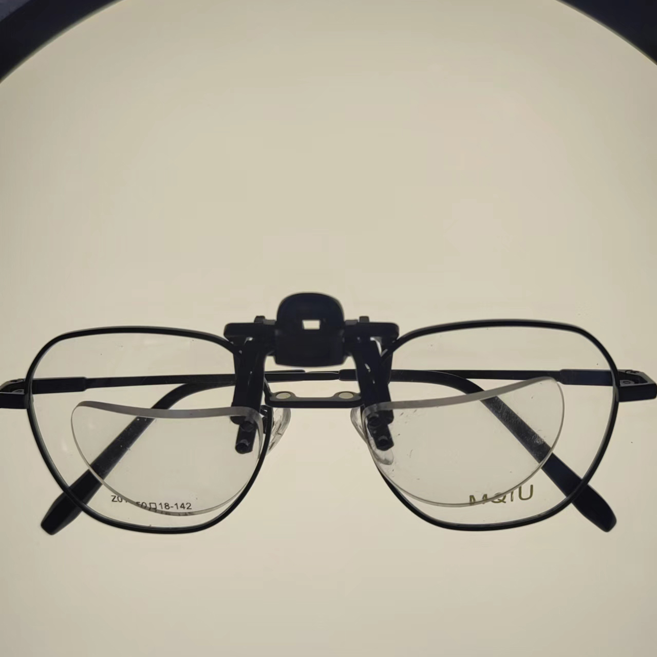 Myopia Correction Glasses with High-Definition Lenses and Adjustable Enlargement Feature