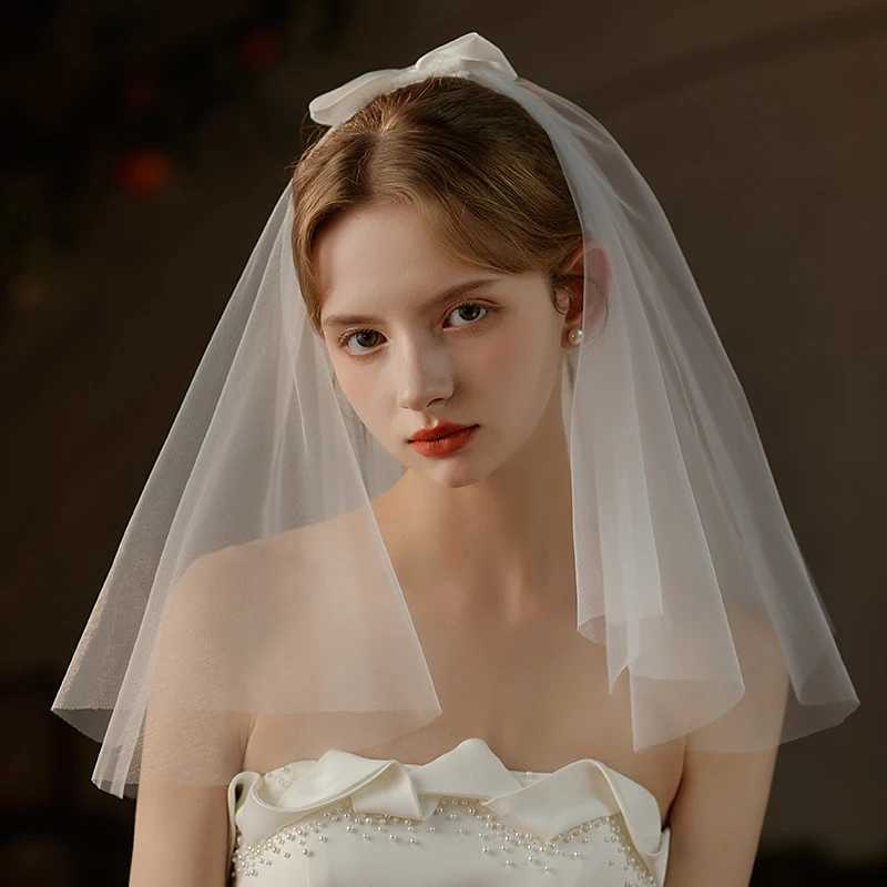 V740 Wedding Bridal Short Veil Two-Layer Tulle Satin Bow White Shoulder Handmade Brides to Be Women Headdress VeilX240913