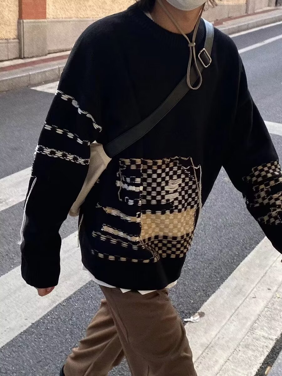 Men Sweaters 2024 new autumn and winter loose fitting pullover color blocked round neck knitted sweater for mens casual loose trendy Mens crew neck sw