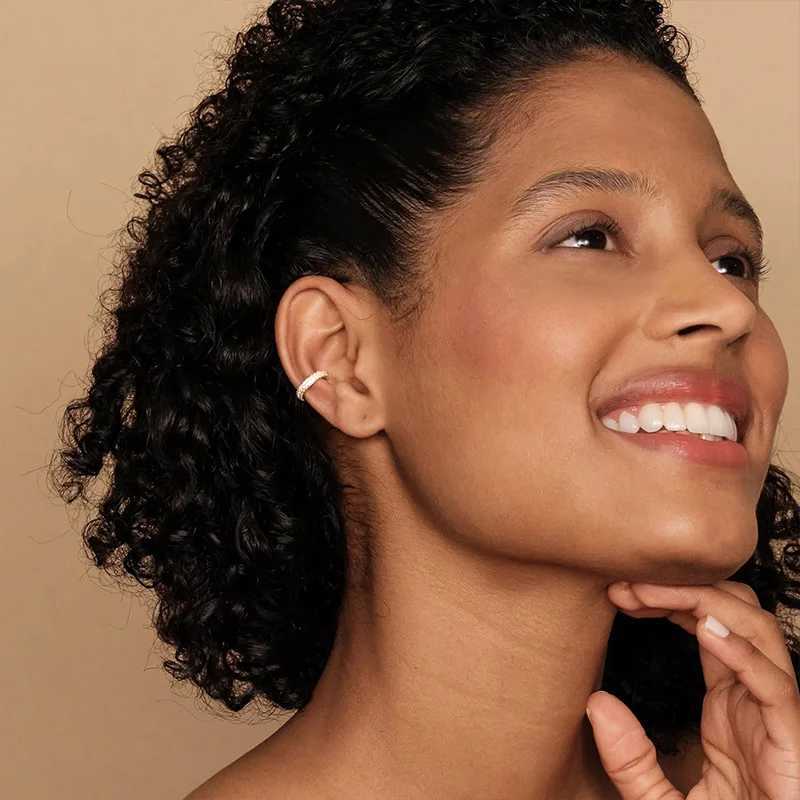 Cubic Zirconia Sparkling C Huggie Ear Cuff Earrings 2024 Trend for Women 14K Gold Plated Hoop Clip on Cartilage EarringX240913