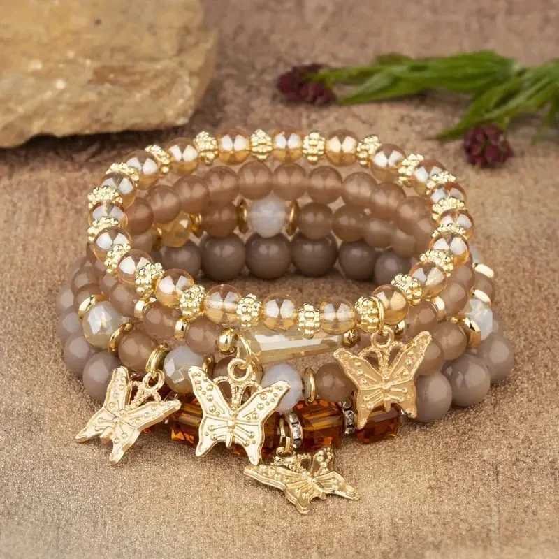The Best Womens Fashion Butterfly Bead Bracelet is suitable for women as a gift and can be matched with a 4-piece set as needed W240913