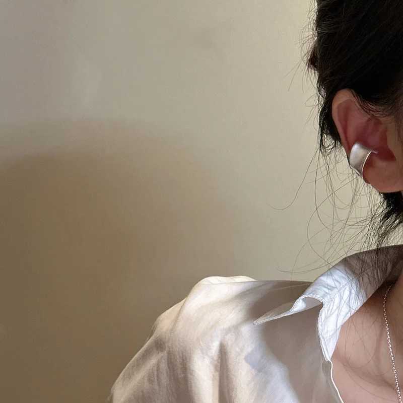 S925 Sterling Silver Niche Design Matte Ear Clip Korean Bloggers Main Minimalist Earrings and Ear AccessoriesX240913