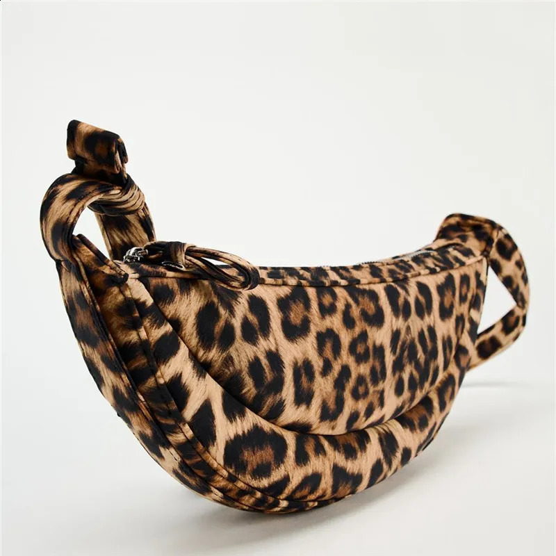 fashion leopart halfmoon crossbody bags for women casual lady shoulder bags chic small female purses 240907