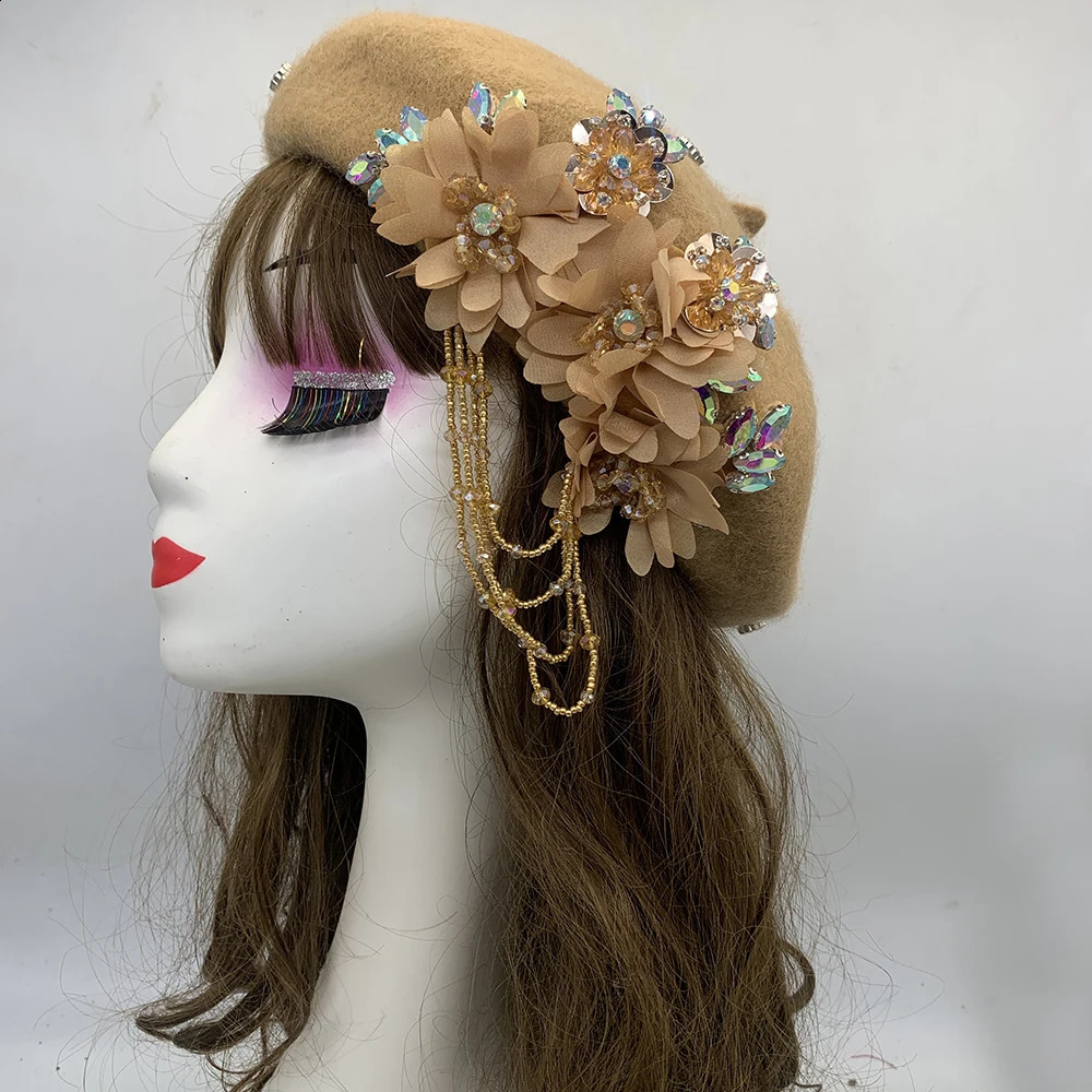 Winter Fashion Womens Beret Tassel Flower Hat African Womens Headbag Winter Hat 240912
