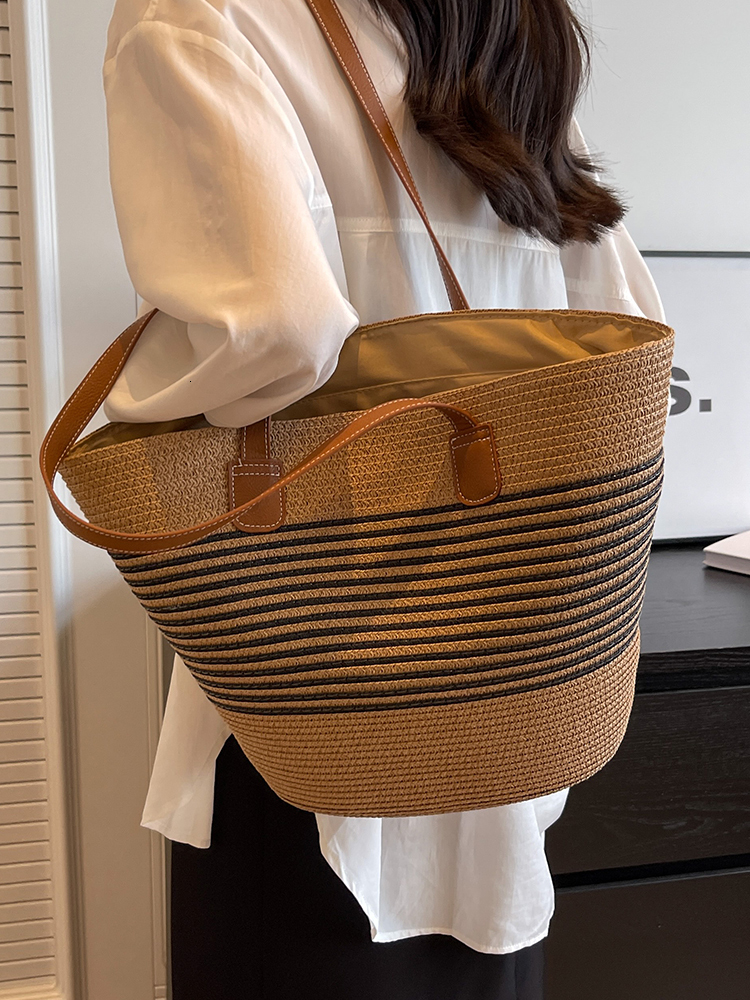 Bag Designer Beach For Women: Large Capacity Hot Striped Woven Handheld Vacation Tote Women: