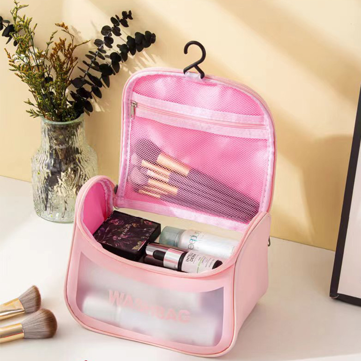 Makeup bag New large capacity portable makeup bag waterproof and simple wash bag portable storage bag for travel