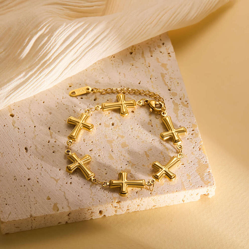 designer bracelet 18K gold stainless steel bracelet niche handmade women's jewelry INS wind net red cross frame chain European and American light