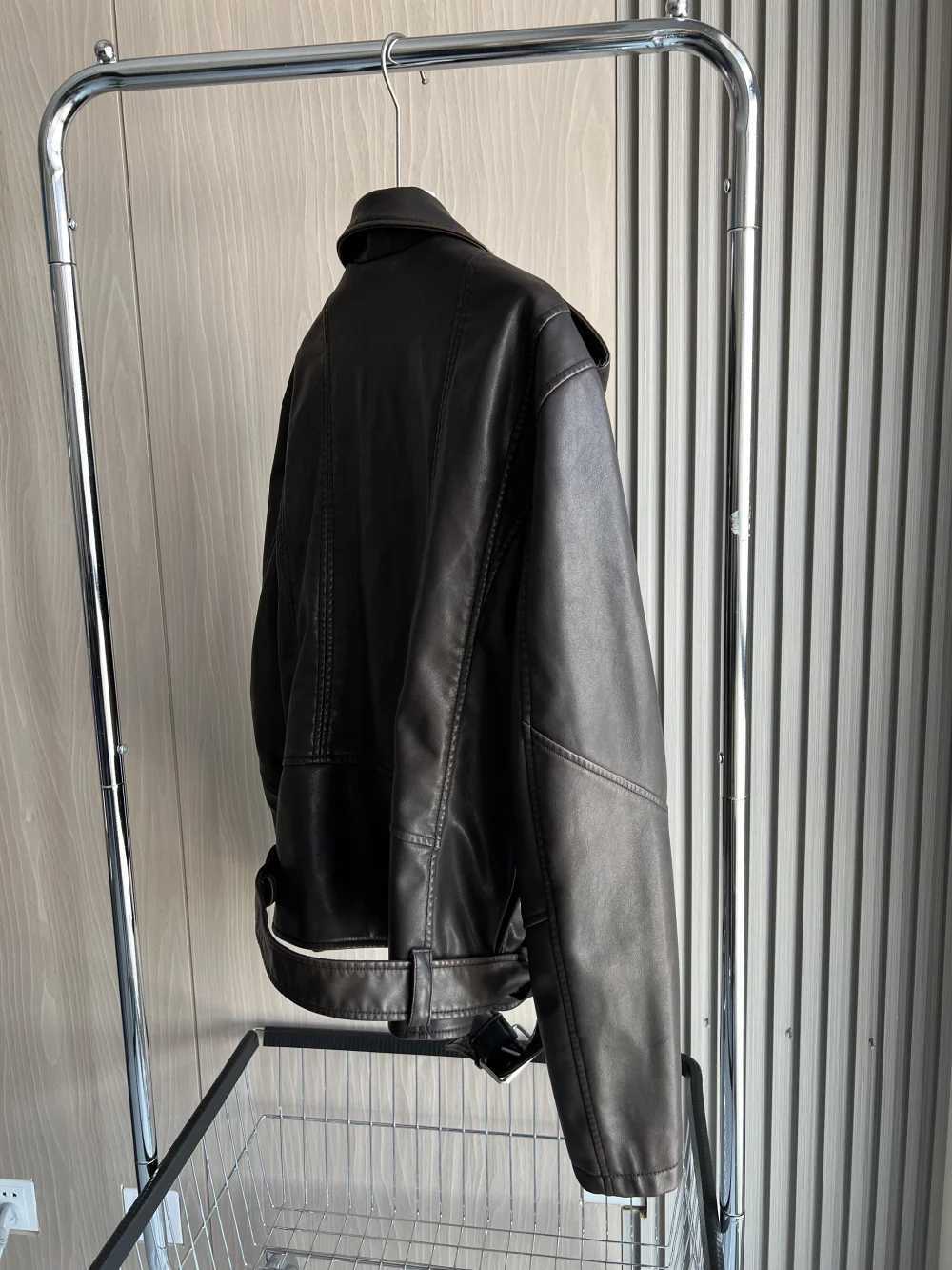 Biker Leather jacket 2024 new spring vintage Shuai Ruffian style lapel loose version of biker mens faux leather jacketX240913