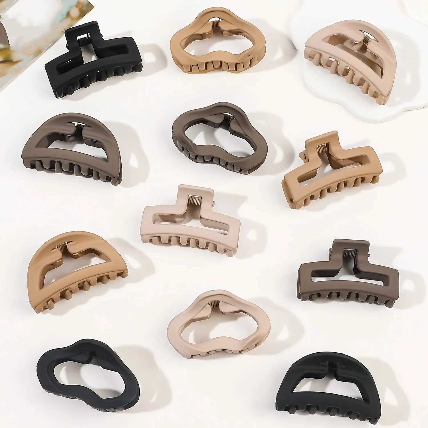 2024 New Fashion Small Frosted Geometry Clip Hairpin Barrettes for Women Girl Accessories Headwear Hair Claw WholesaleX2409