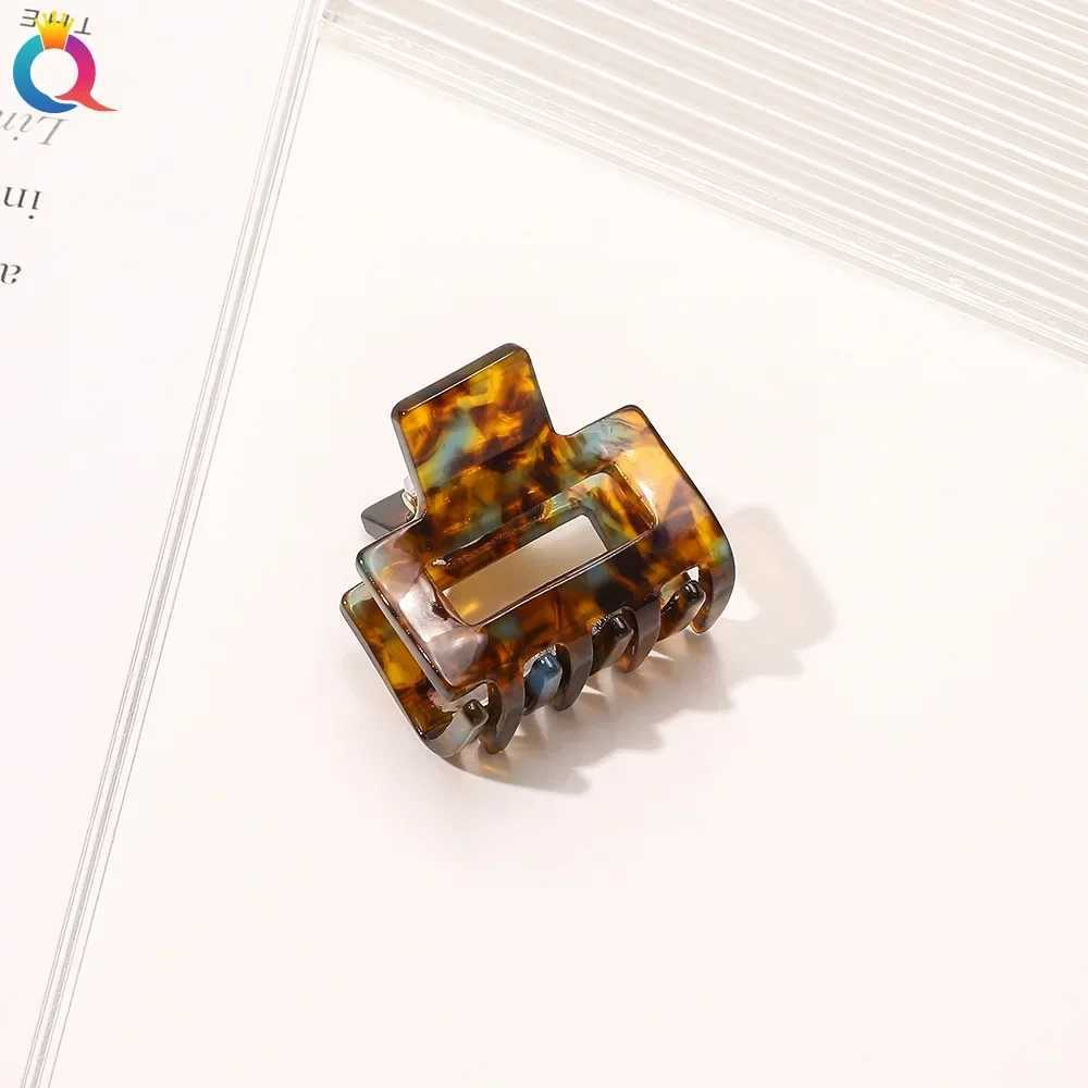 Fashion Hair Claws for Women Acetate Hair Clip Colorful Plaid Small Claw Clip Girls Barrettes Hair AccessoriesX2409