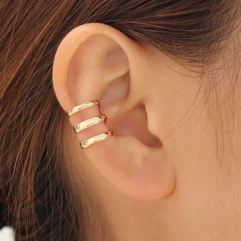 Metal Clip Earrings Punk Personality Ear Cuff for Women Skeleton Claw Ear Clips On Imitation Pearl Ear Clips without PiercingsX240913