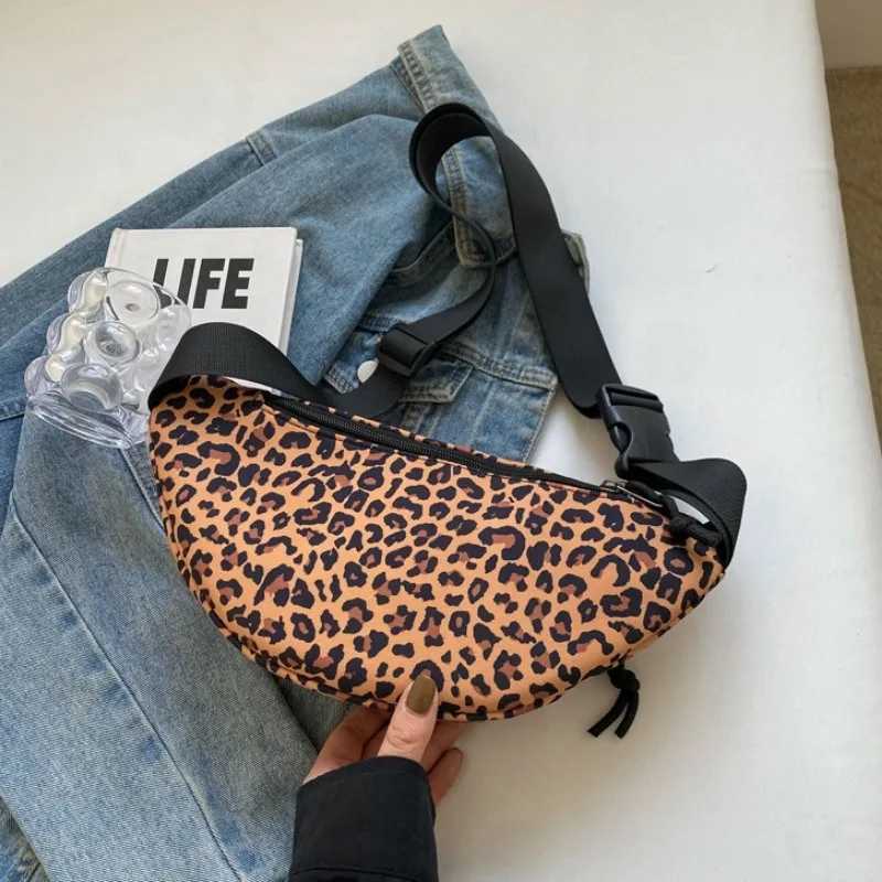 Vintage Leopard Printed Fanny Packs For Women Fashion Zebra Stripe Waist Bag Portable Female Waist Pack Lady Crossbody Chest Bag Z240912