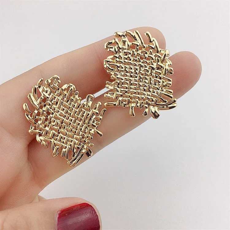 Fashion Korean Personality Clip on Earrings Without Piercing Earrings for women JewelryX240913