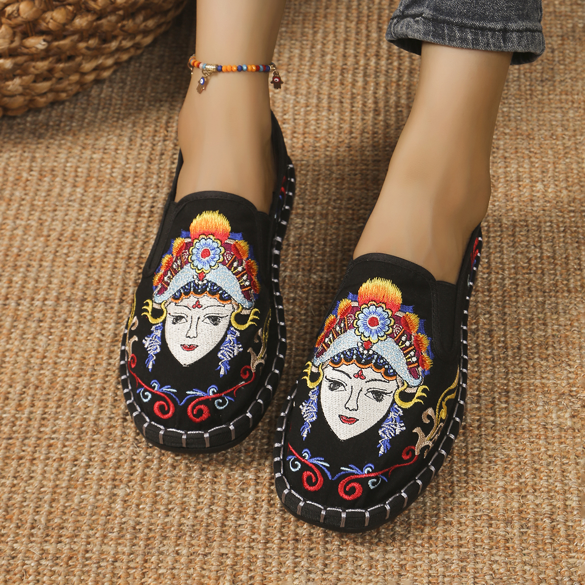 Cloth Shoes Old Beijing Embroidery Flower Social Guy Male Moccasin-Gommino Student Casual Shoes Fashion National Chinese Style