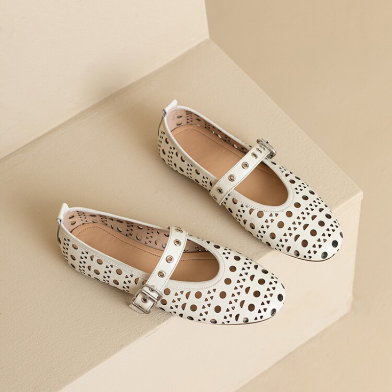 Cowhide Grid Hollowing Out Rivet Concise Flat Sole Single Shoe Apricot White Punk Style 2024 New Fashion Size 34-43 Women Shoes
