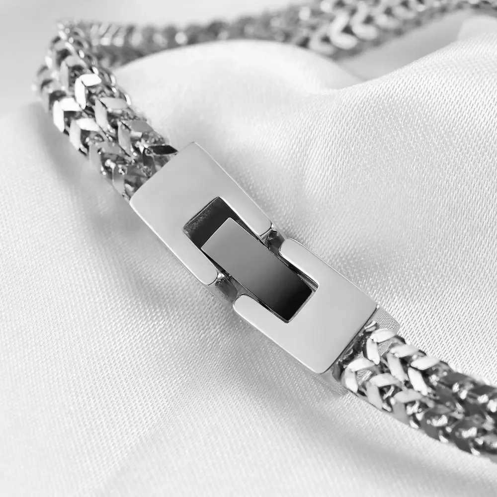Fashion jewelry trendy mens hip-hop RapCap stainless steel 6MM keel snake chain bracelet mens fashion titanium steel braceletX240913