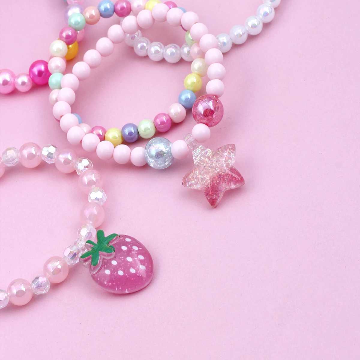 5 Cute Girls Strawberry Pentagram Pendant Charm Bead Bracelet Suitable for Holiday Parties Birthday Gifts Random Colors W240913