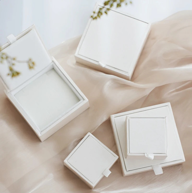 High-end Wooden Jewelry Box White Square Glitter Jewelry Gift Packaging Box Rings Necklace Earrings Badges Storage Display Case 240910