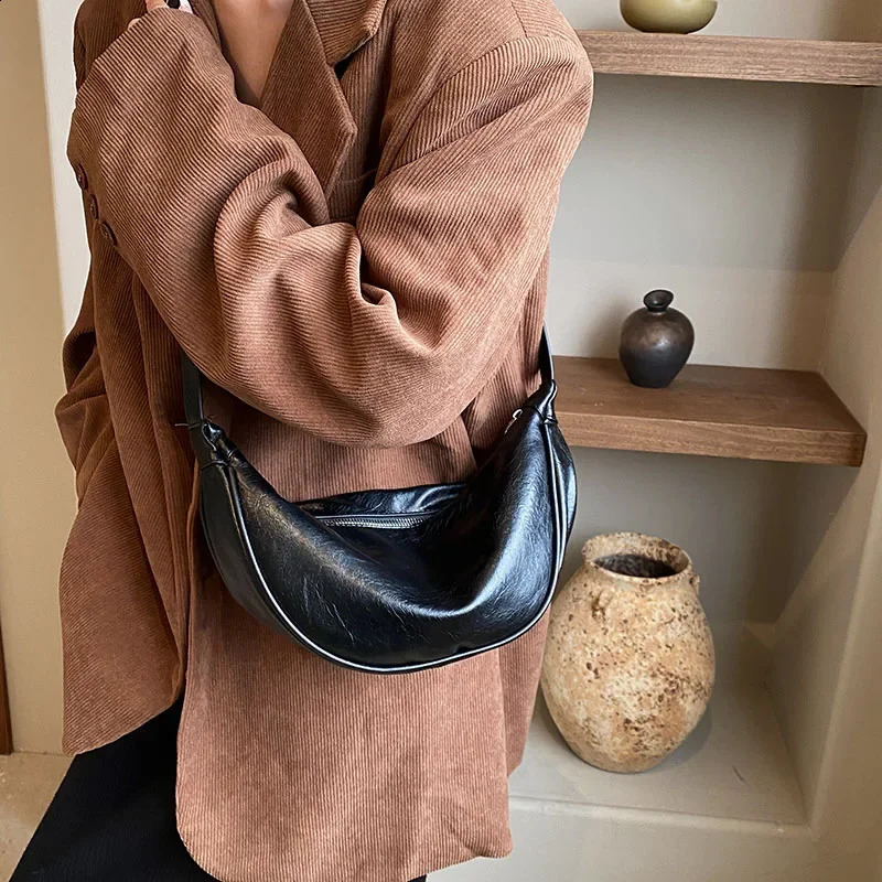 Y2K retro PU leather womens shoulder bag Korean fashion small cross body bag womens underwear bag handbag 240912