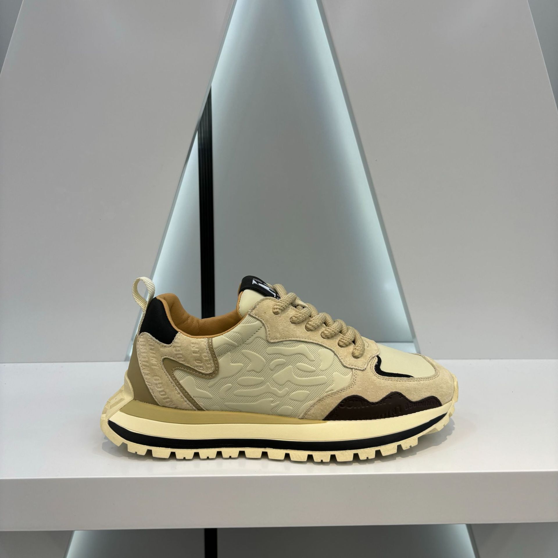 Ddmybear Fashionable Thick Granular Bottom 2024 Spring And Autumn New Low Cut Versatile Youth Casual Comfortable Daily Men's Shoes Chinese Brand 