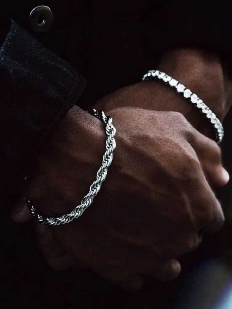 Hip-Hop Rock Stainless Steel Twist Chain Bracelet For Men Simple Silver Color Bracelet Fashion Jewelry Gift AccessoriesX240913