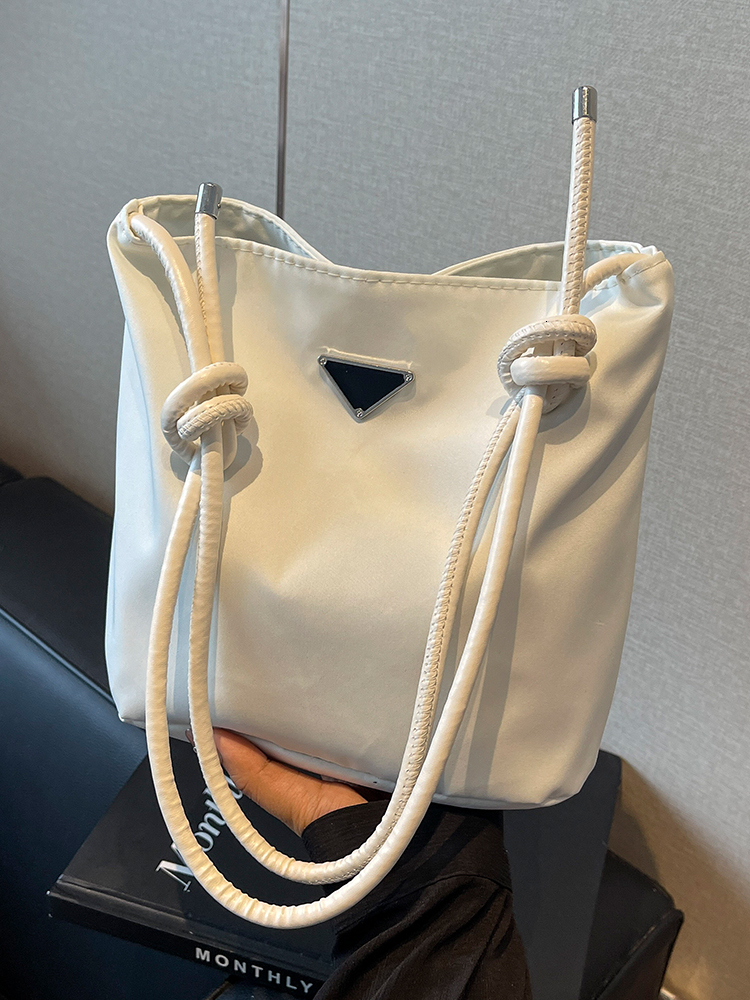 Women's Designer Bags - Stylish Solid Color Texture Artistic hot Shoulder Bag