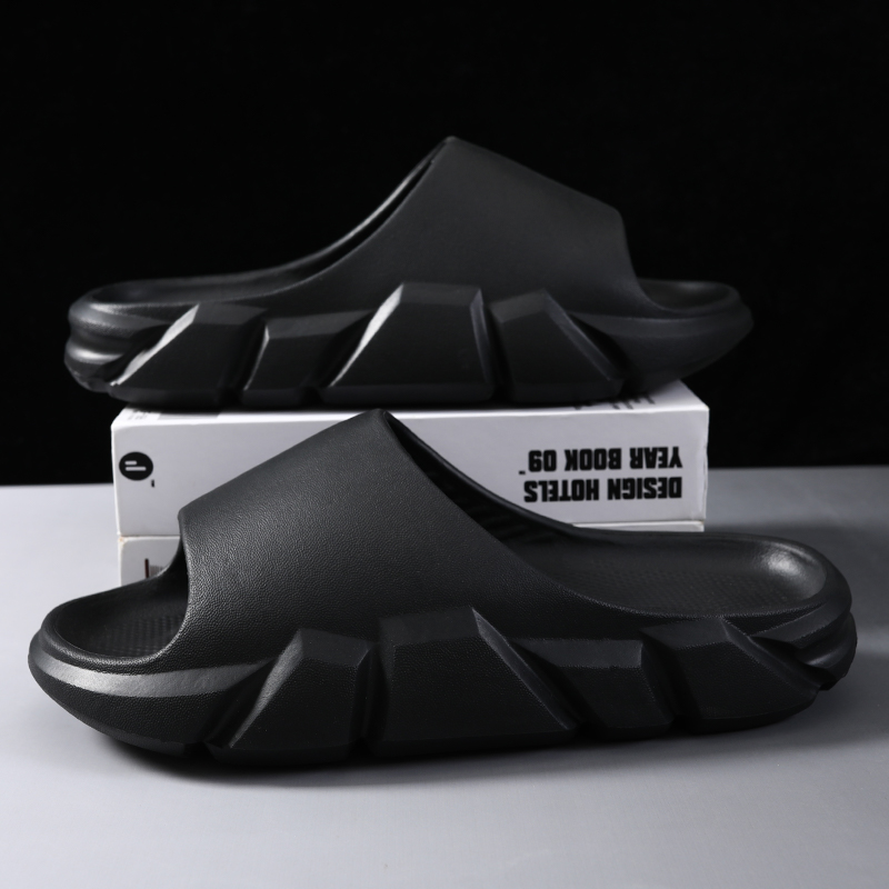 Fashion Men Slippers Indoor Outdoor Sandals Beach Soft Thick Sole Slides Casual Shoes Mens Flip-flops Home Bathroom Slippers