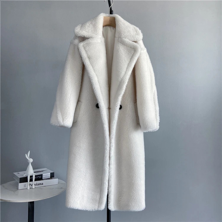 Winter Jacket Women Long Coat Wool Woven Fabric Thick Warm Outerwear Oversize Fashion Streetwear Teddy Bear Coats 240911