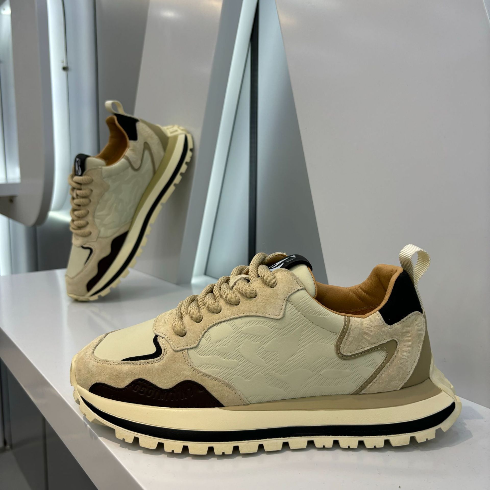 Ddmybear Fashionable Thick Granular Bottom 2024 Spring And Autumn New Low Cut Versatile Youth Casual Comfortable Daily Men's Shoes Chinese Brand Shoes F913-169
