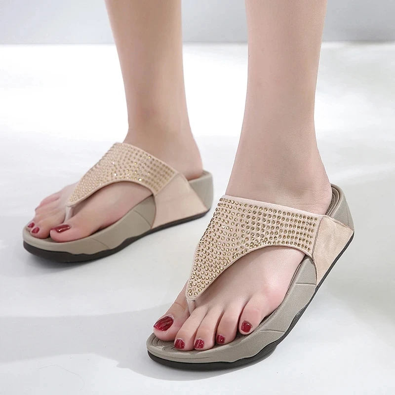 Rhinestone Summer Women Slippers Flip Flops Women Outdoor Beach Comfort Casual Slippers Indoor Bathroom Platform Sandals